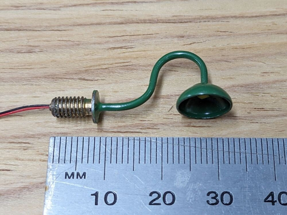 7mm Wall-Mounted Swan-Neck Industrial Light