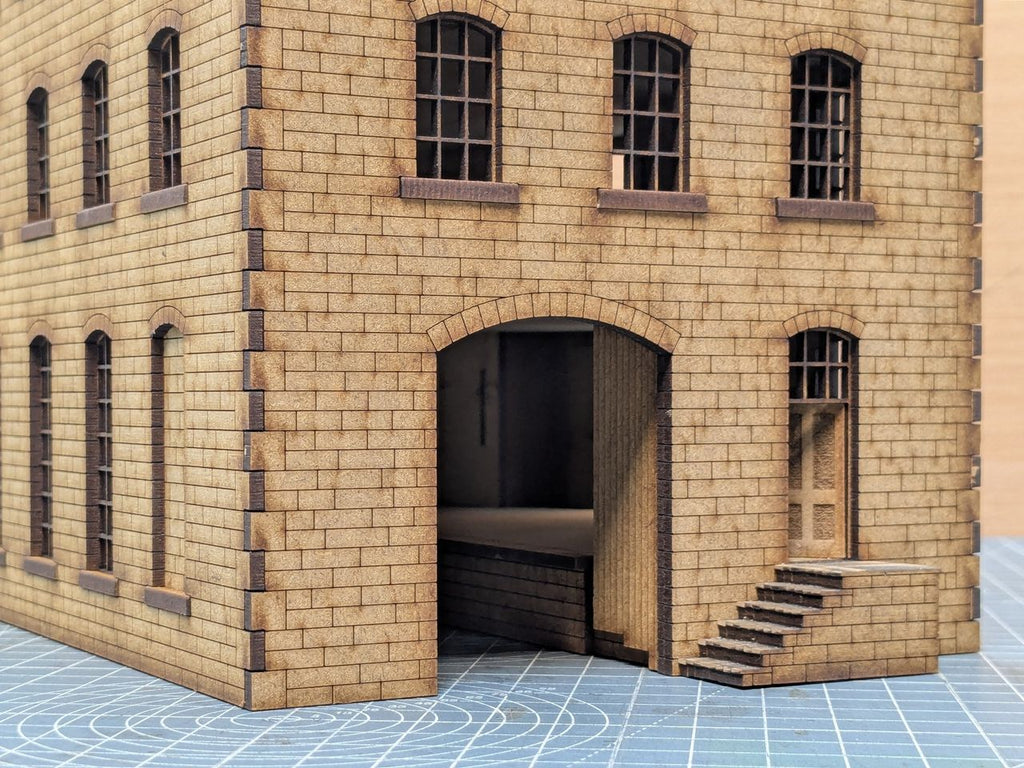 Rail-Served Warehouse