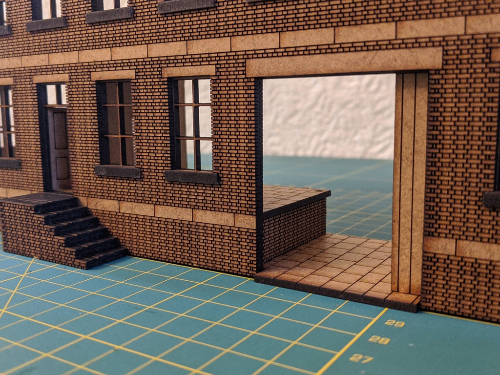Medium Low-Relief Warehouse - Brick
