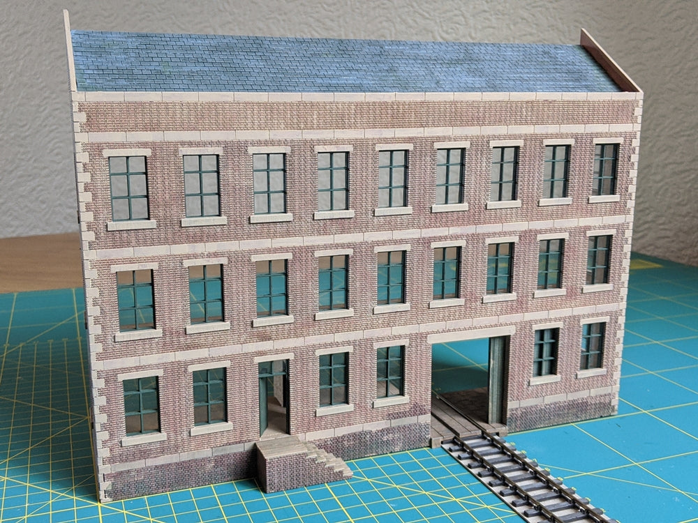 Medium Low-Relief Warehouse - Brick
