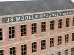 Medium Low-Relief Factory Back - Brick