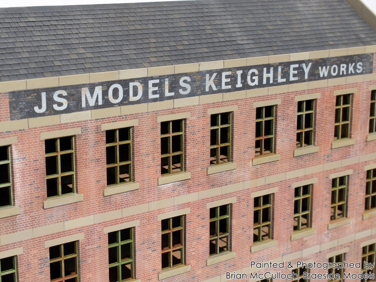 Medium Low-Relief Factory Back - Brick
