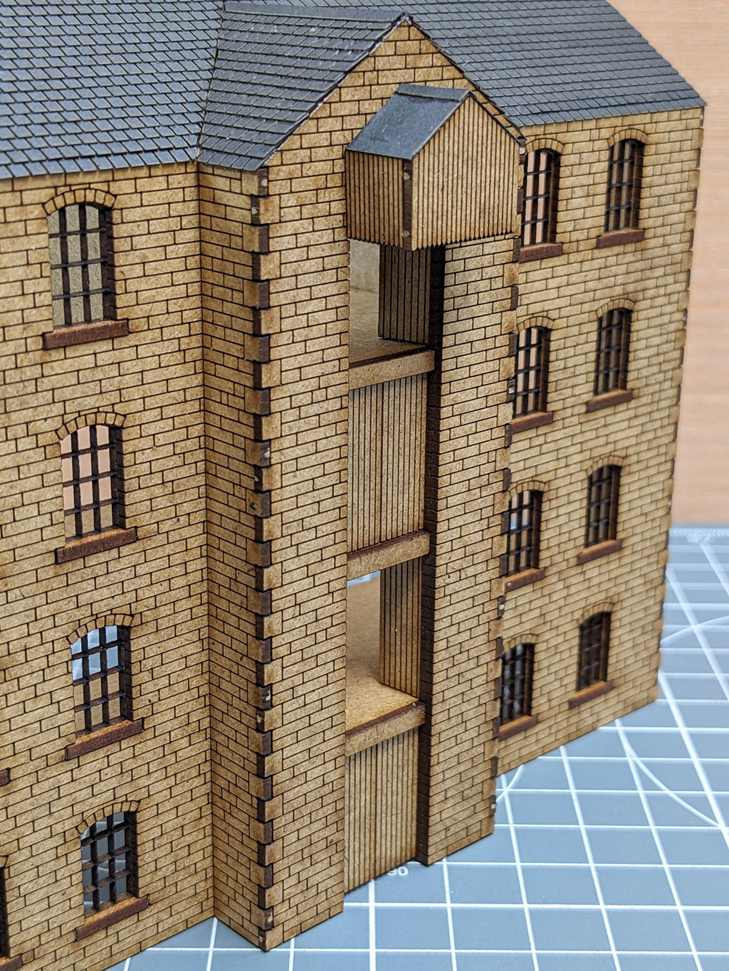 2mm Scale Canal Warehouse Front