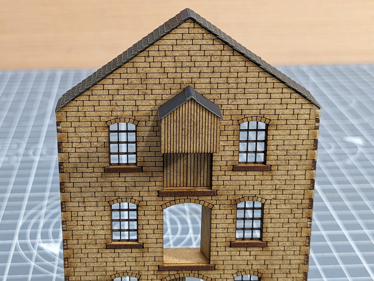 2mm Scale Canal Warehouse End 1